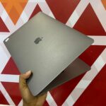 Certified Refurbished Apple MacBook Pro 2018 15.4 in Notebook (A1990), Intel Core i7-8750H – Space Gray