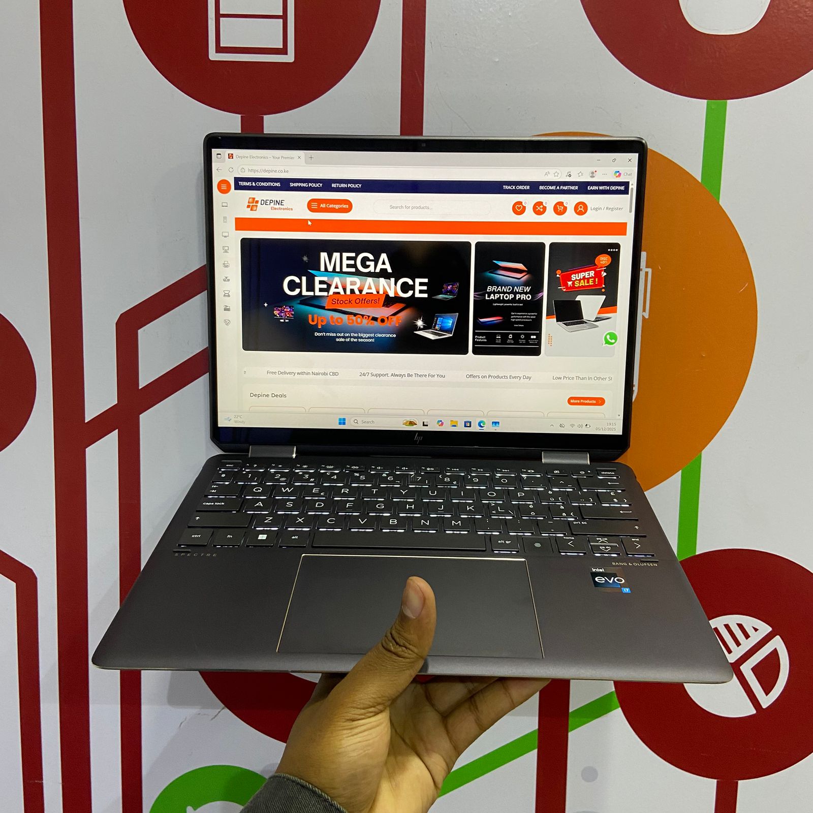 Certified Refurbished HP Spectre 14 x360 14 in 2-in-1 Notebook, Intel Core i7-1255U 12th Gen – Nightfall Black